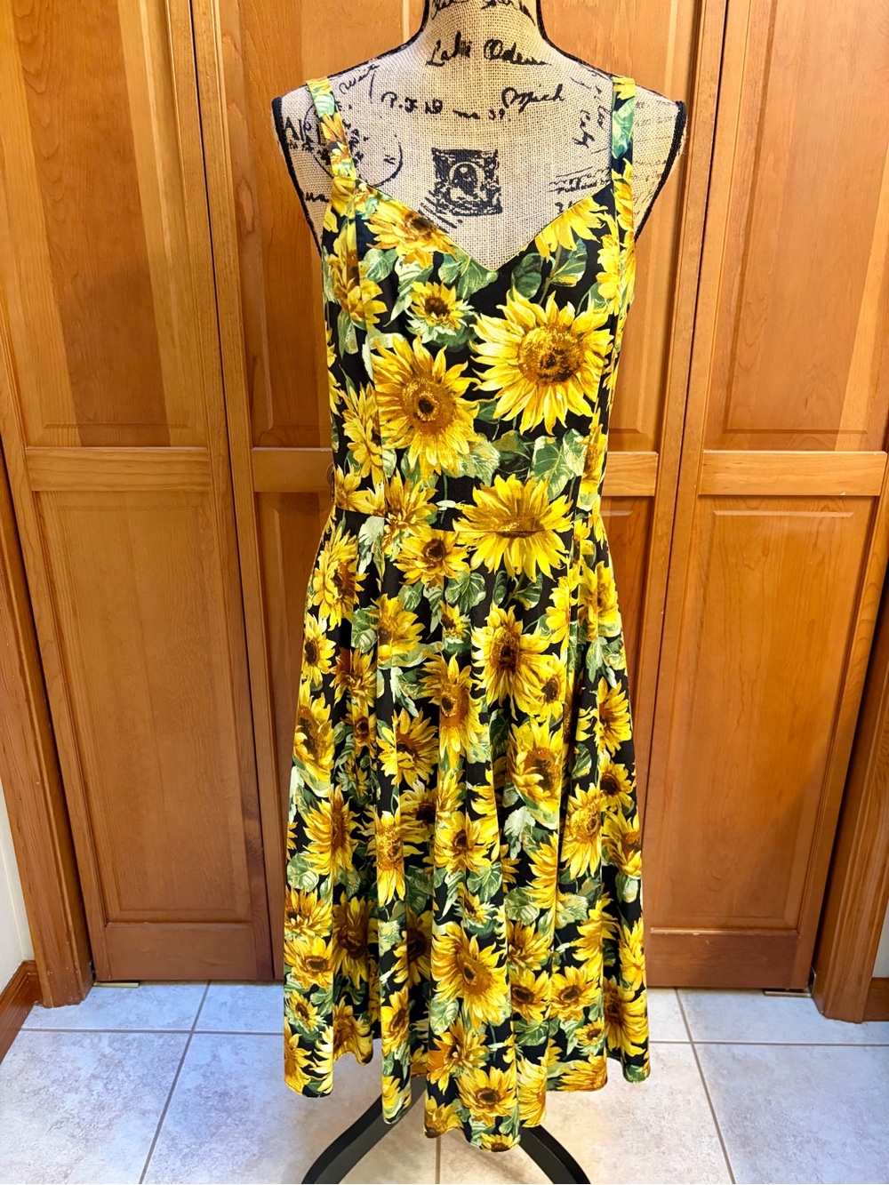 Bernie Dexter Vera Dress in Sunflower print